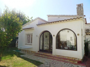  Holiday Home Requesens  Ампуриябрава